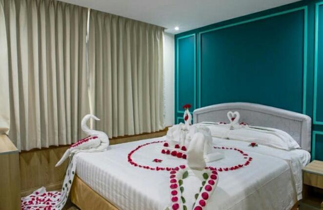 Sanctuary Hotel Yangon Dış mekan fotoğraf